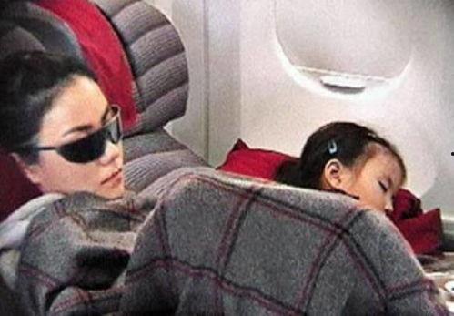 明星坐飞机,揭秘明星乘坐飞机的奢华体验